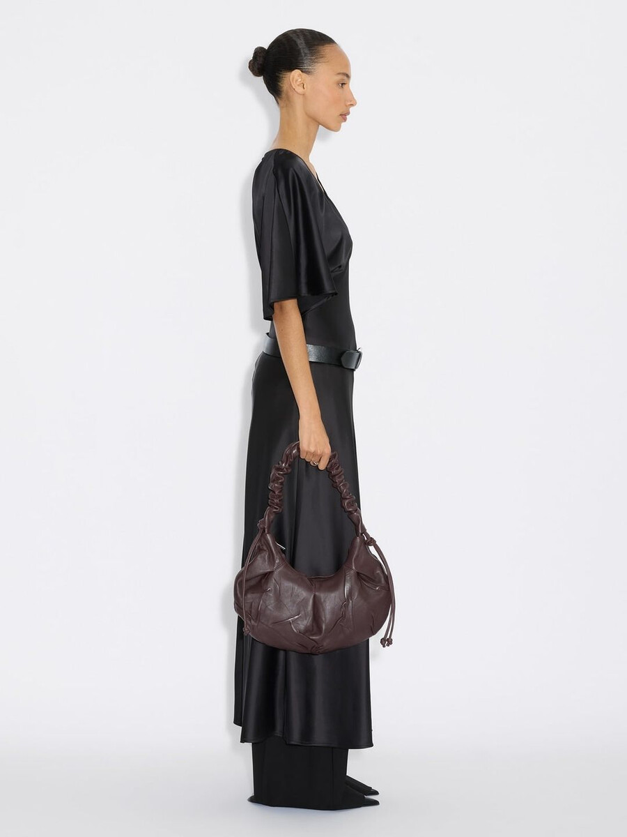 leni slouchy leder cocoon tasche