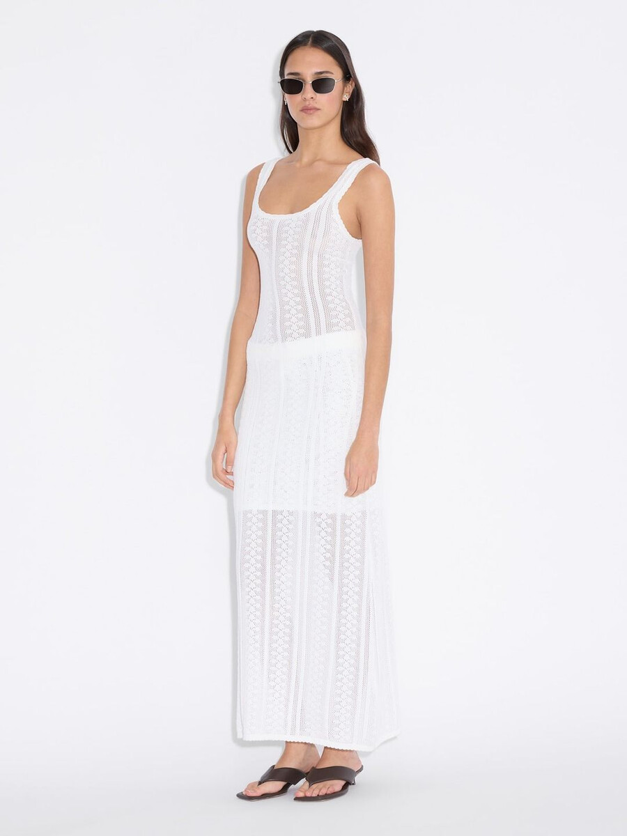 zartes häkelkleid
