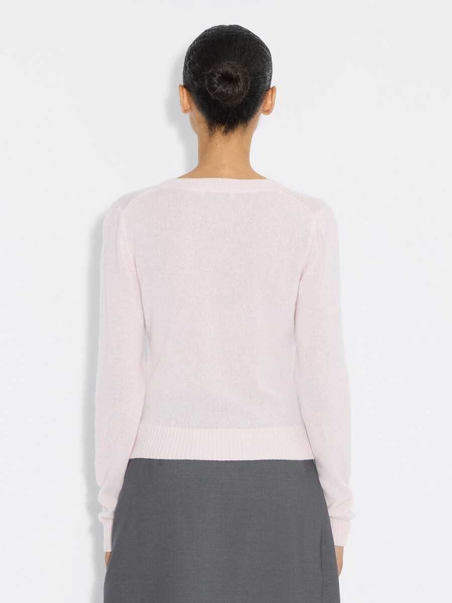schmal geschnittener kaschmirpullover mit v-ausschnitt