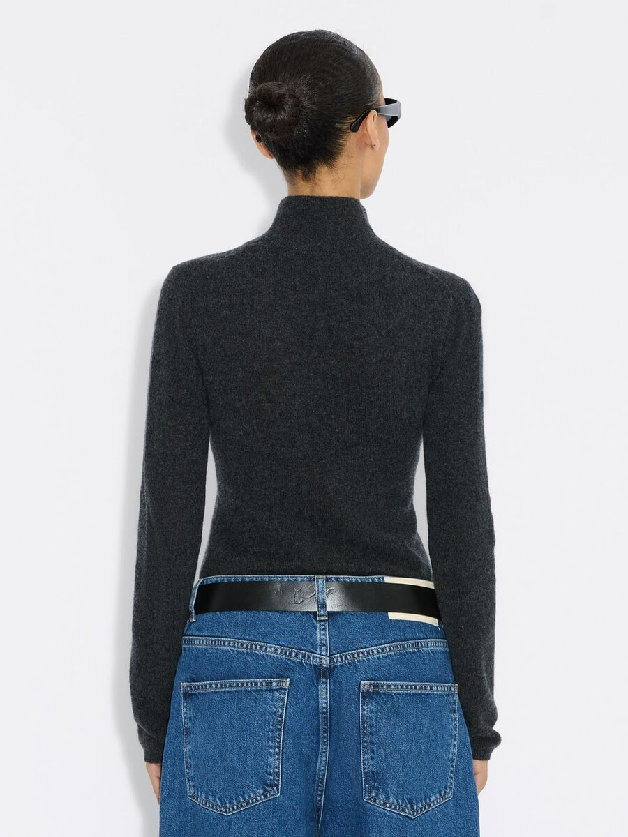 schmal geschnittener kaschmir-rollkragenpullover