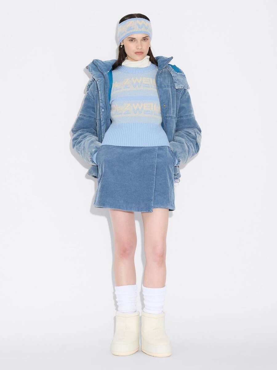ski cropped crewneck sweater