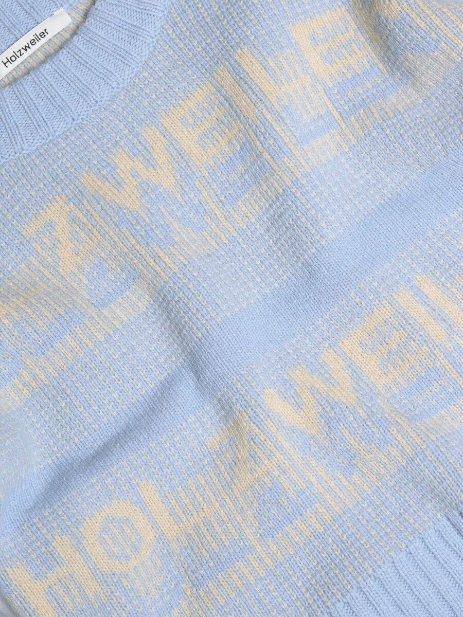 ski cropped crewneck sweater