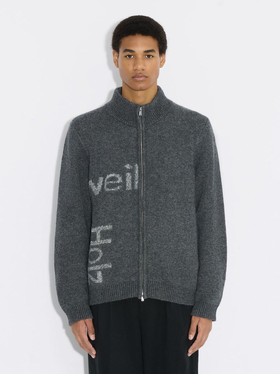 haza logo wollstrickjacke